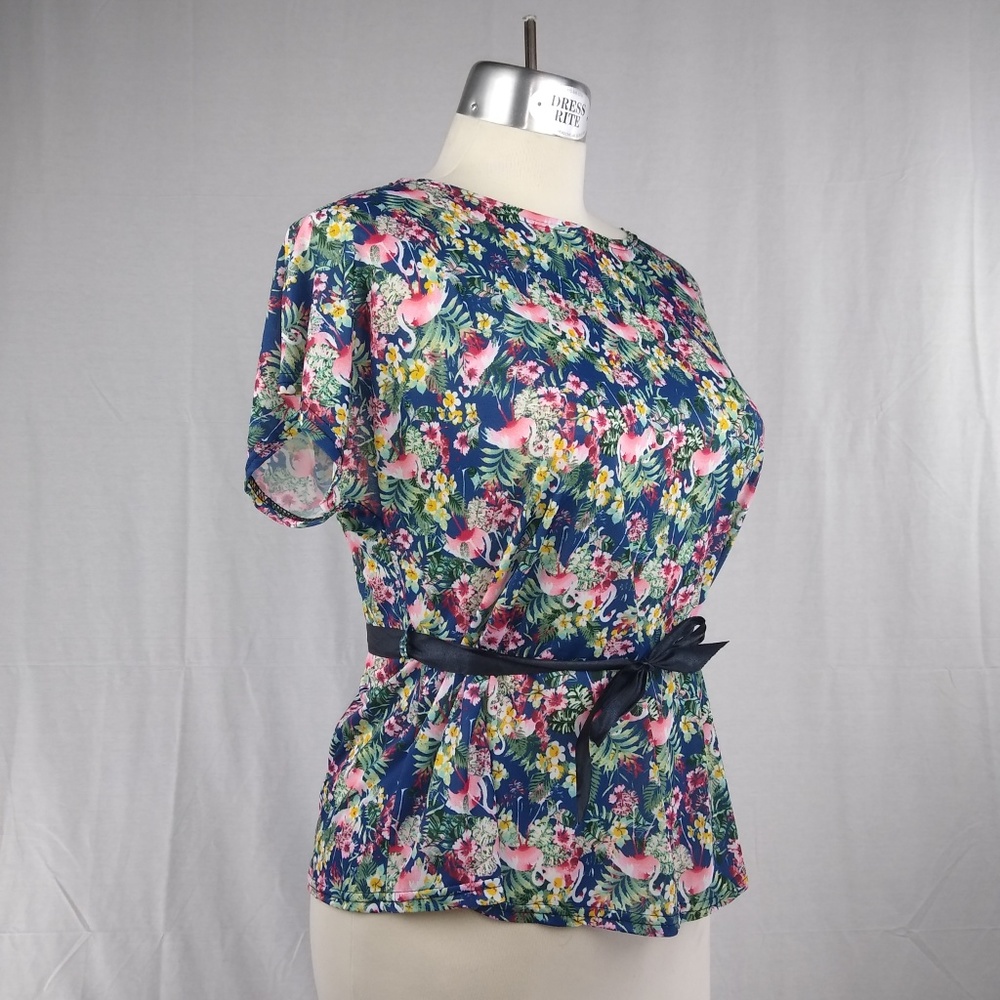 Women's pullover blouse
